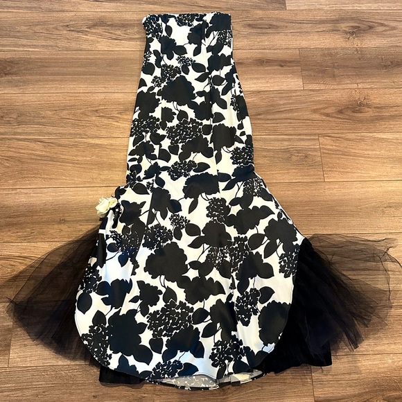 Scott McClintock Vintage Y2K Black and White Floral Evening Gown Size 6 - Picture 1 of 9